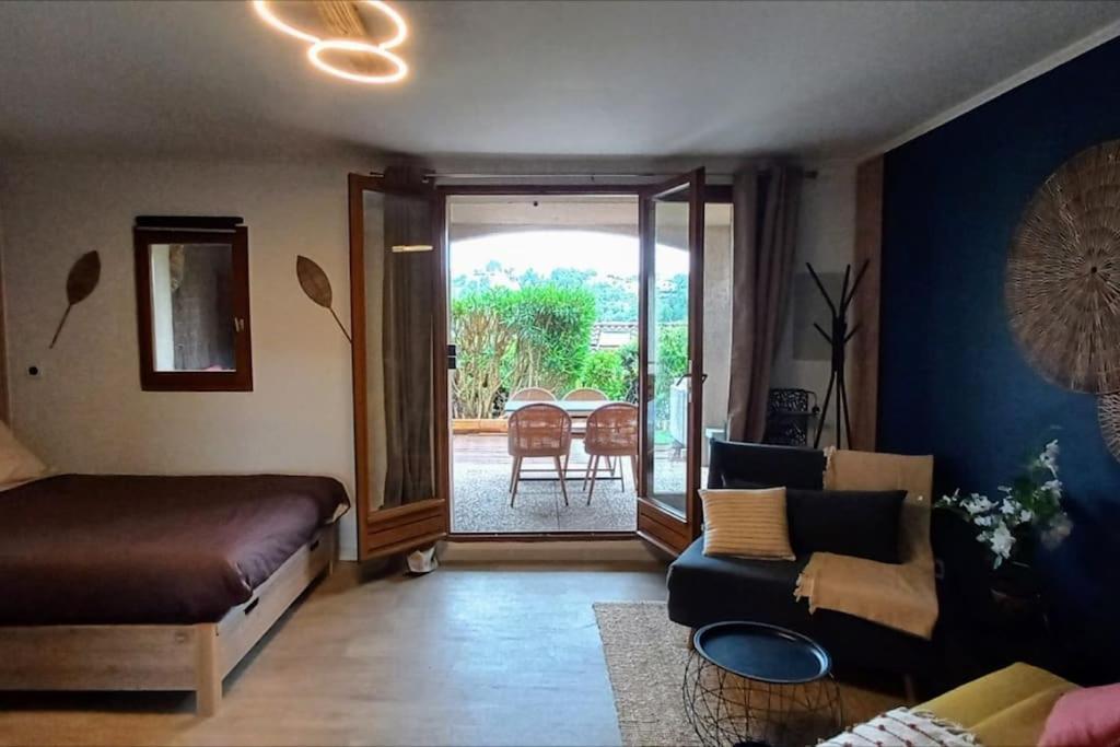 Cocoon Hut * Villeneuve-Loubet